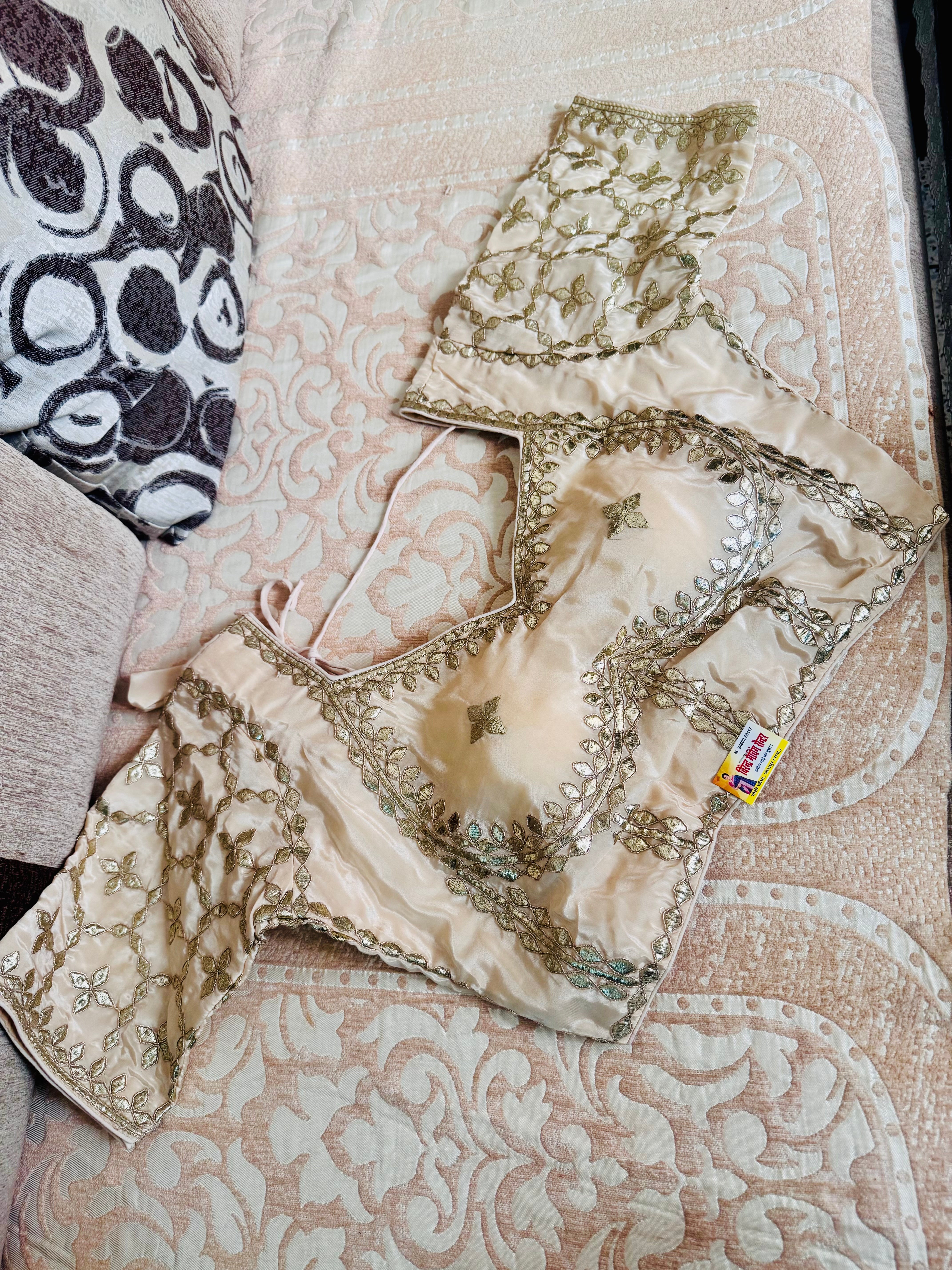 Most viral aangi blouse