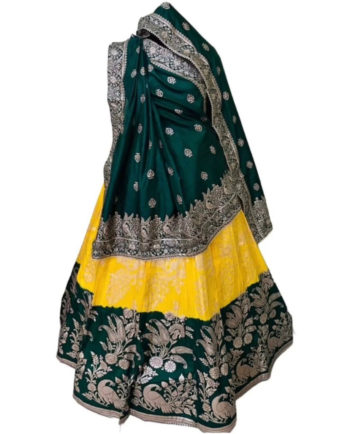 Meenajari banarasi lehnga