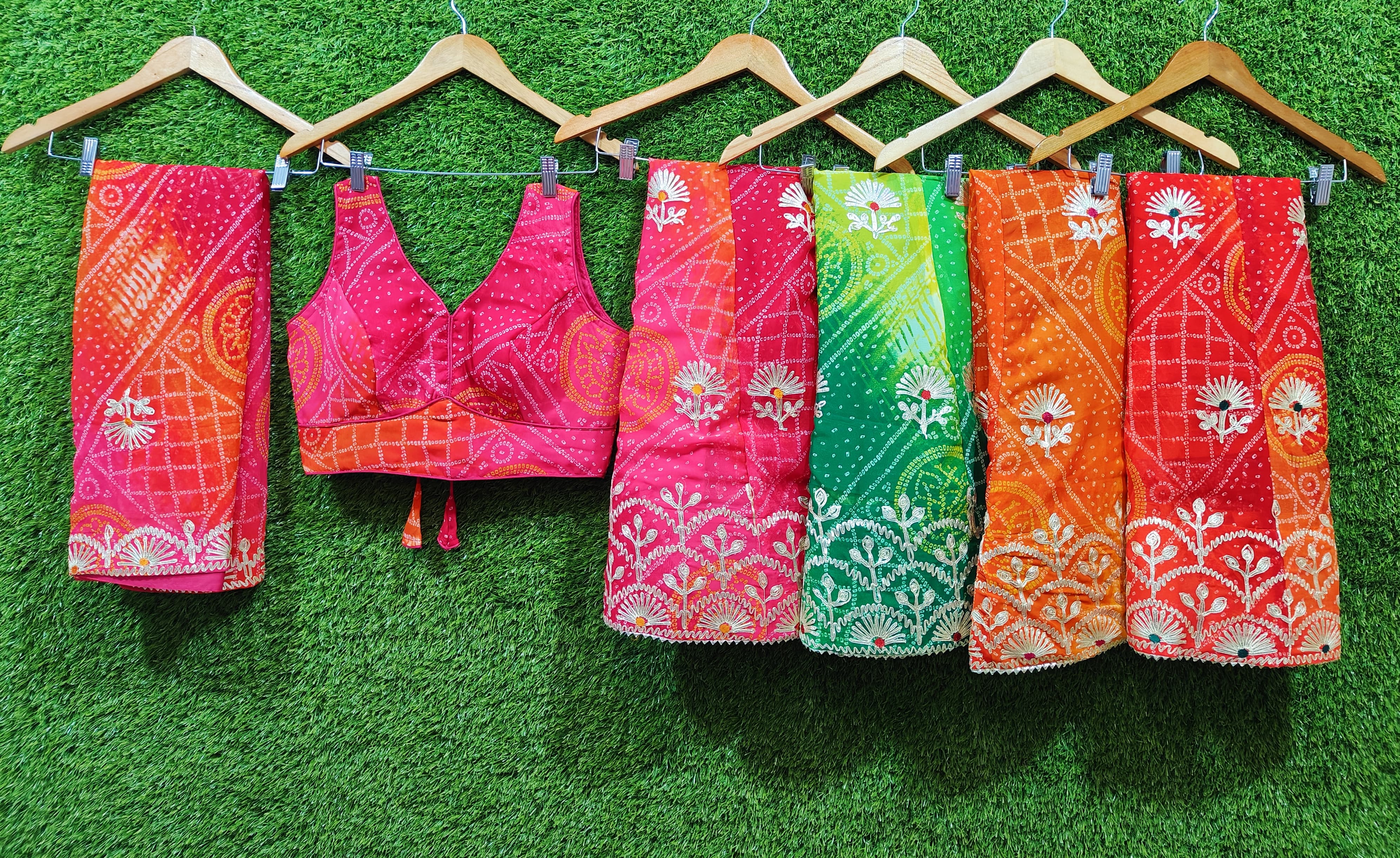 Bhandhej lehnga with gottapatti work