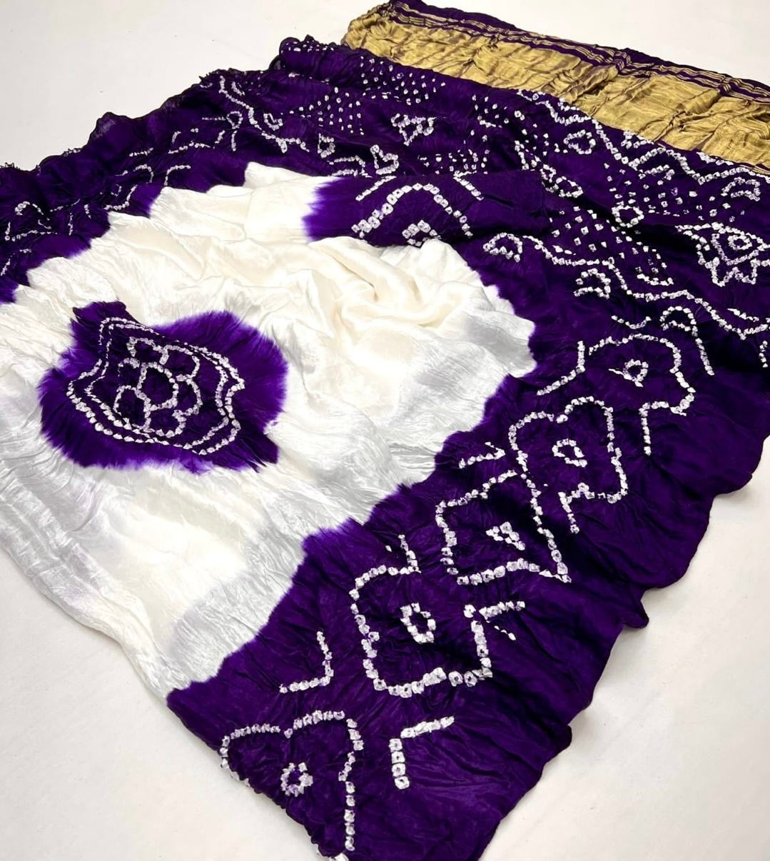 Kasumbo bandhani saree